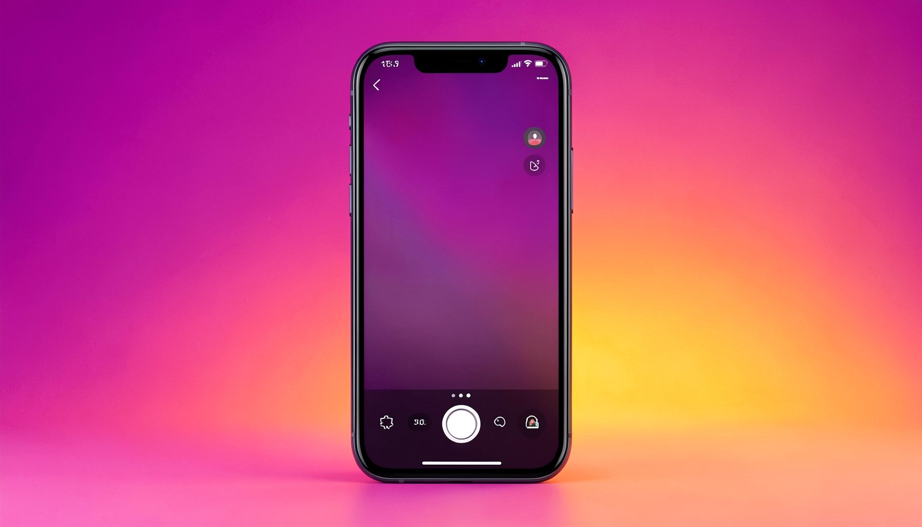 Smartphone dengan layar menyala menampilkan antarmuka kamera, latar belakang gradasi magenta dan oranye yang hangat.